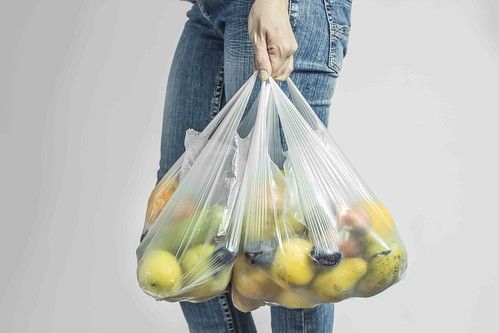 Qué hacer para que no nos duela la espalda al hacer la compra